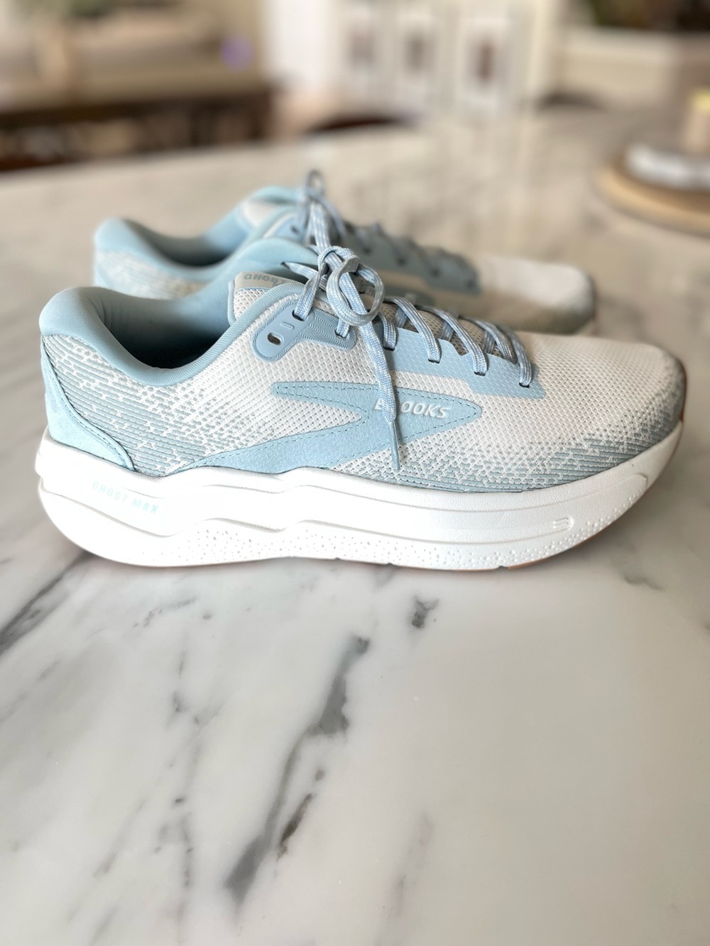 Brooks Ghost 2 Cream & Blue Size 11 Women Running Walking Comfort Support - Picture 2 of 7
